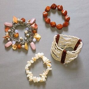 4 Piece Lot Boho Eclectic Stone Bead  Stretch Vtg Bracelets Neutrals